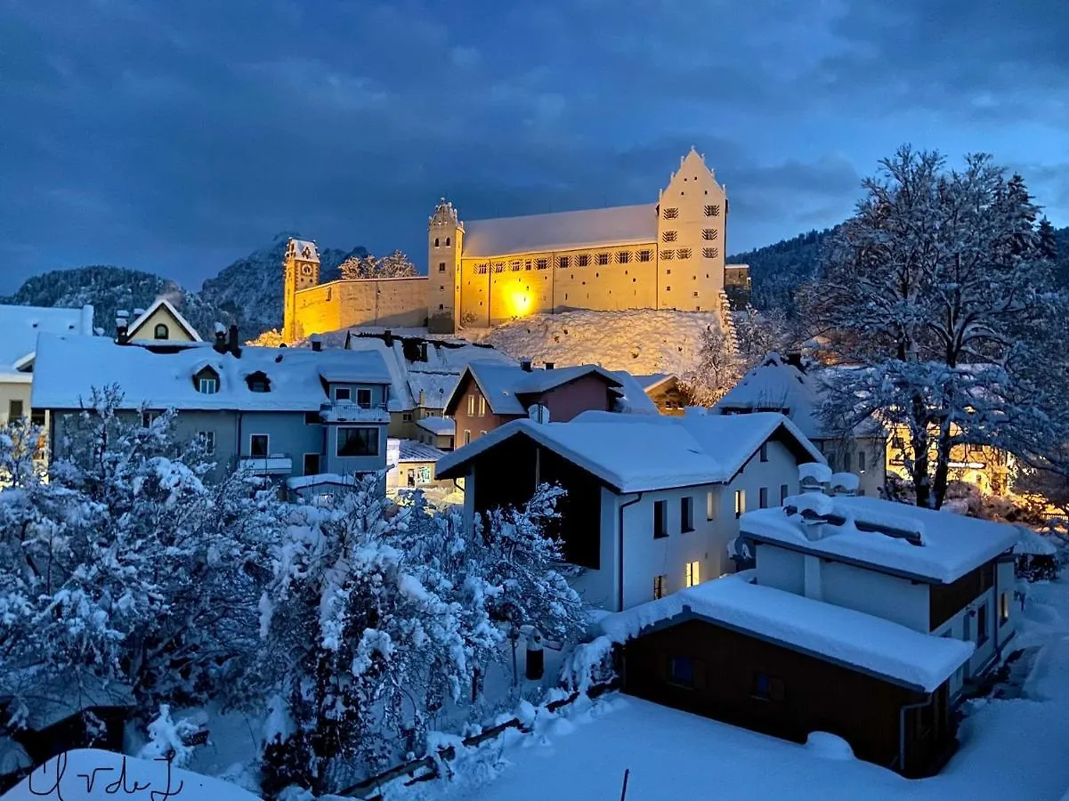 Villa Fantasia Budget Boutique Hotel Fussen 3*,