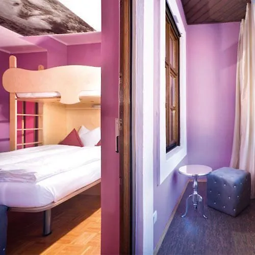 Villa Fantasia Budget Boutique Hotel Fussen 3*,